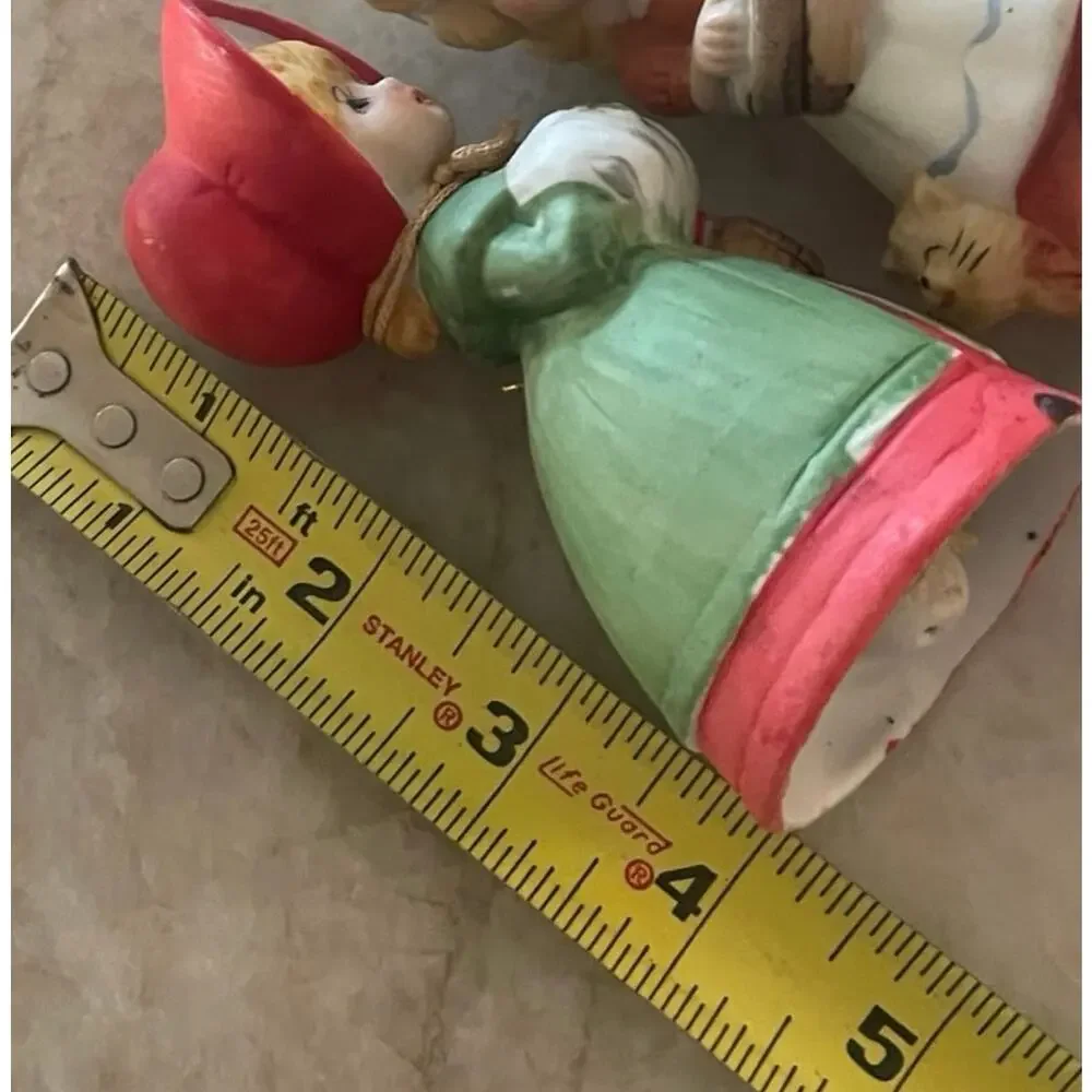 vintage Merri Bells christmas porcelain bisque figurine bell 1978